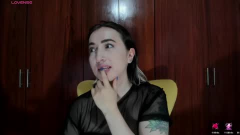 Snapshot of carly_grasso chatting on 04.25.26 carly grasso online show from 04.25.26