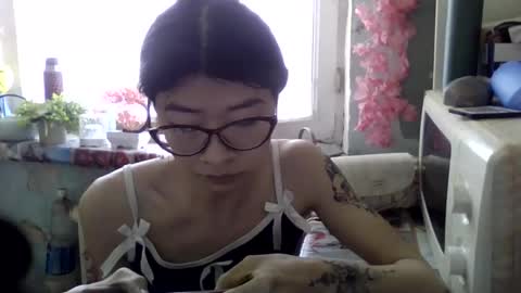 CarlyJoy online show from 04.05.26