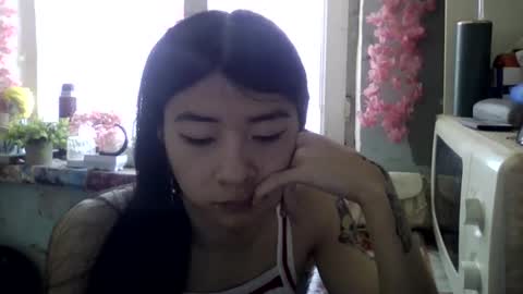 Snapshot of carlyjoy chatting on 04.29.26 CarlyJoy online show from 04.29.26