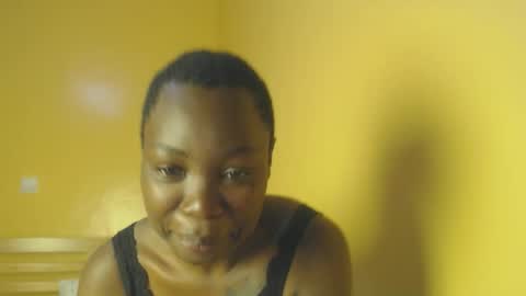 Snapshot of carlyscoop chatting on 03.26.26 carlyscoop online show from 03.26.26