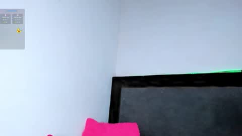 Snapshot of carol100597 chatting on 10.21.25 karol online show from 10.21.25