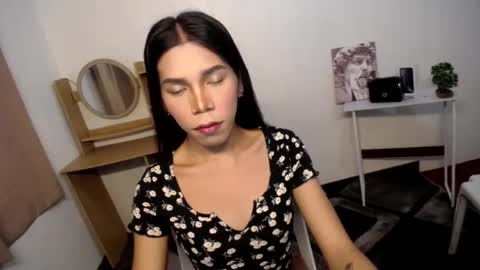 Snapshot of carol_linaxxx chatting on 12.06.24 Carolina online show from 12.06.24