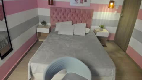 Snapshot of carol_pinter chatting on 01.31.25 Carol online show from 01.31.25