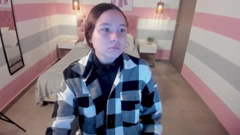 Snapshot of carol_pinter chatting on 03.04.25 Carol online show from 03.04.25