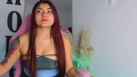 Snapshot of carolay759687 chatting on 10.05.25 carolay759687 online show from 10.05.25