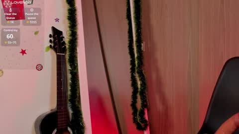 Snapshot of carolina_castro1 chatting on 12.13.24 Carolina3 online show from 12.13.24