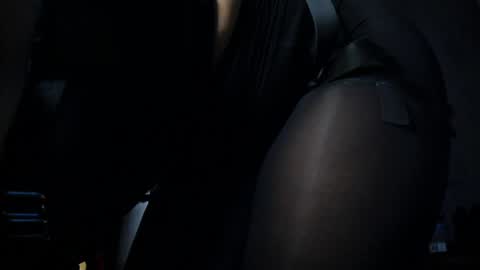 Snapshot of carolinaarias_ chatting on 01.17.25 carolina online show from 01.17.25