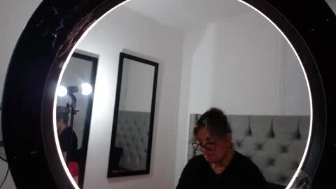 Carolina online show from 02.12.25