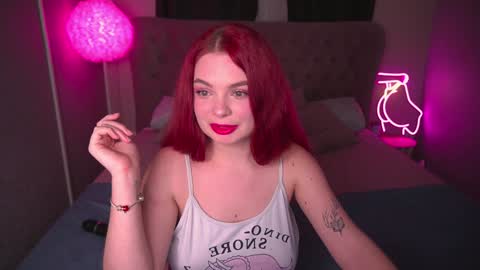 Snapshot of carolinadia chatting on 12.02.24 carolinadia online show from 12.02.24