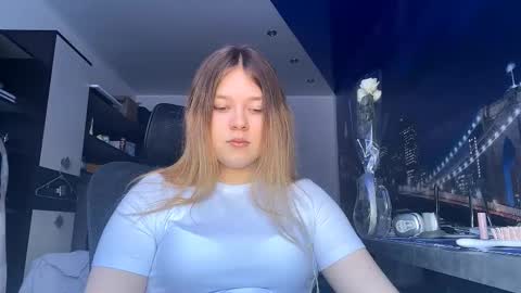 carolindueno online show from 02.21.26