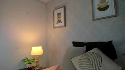  Caroline  online show from 11.14.25