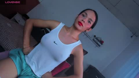 caroline_east online show from 07.22.26