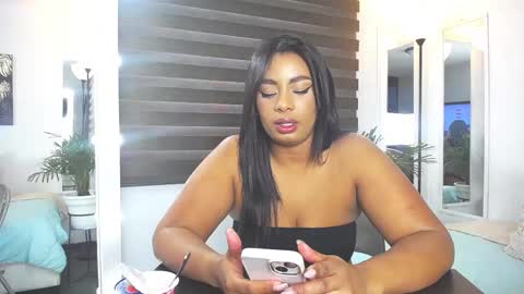 C A R O L I N E online show from 02.26.25