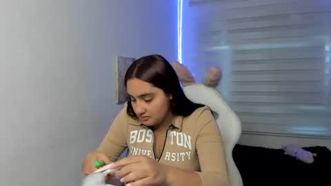 caroline_rodriguez_9 online show from 06.23.26