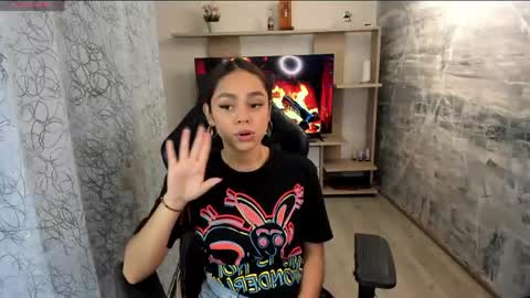 Caroline online show from 05.24.26