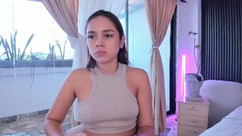 Caroline online show from 07.18.26