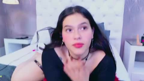Snapshot of carolineolsenn chatting on 07.28.26 Caroline Olsenn online show from 07.28.26