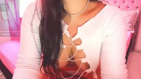 Caroline  online show from 04.24.26