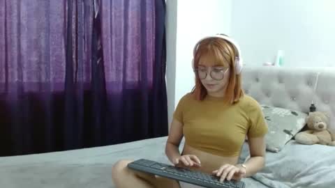 carolinnapinkman online show from 02.05.26