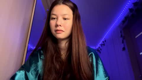 Snapshot of carolynexford chatting on 11.26.25 Emma online show from 11.26.25