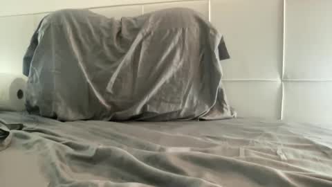 Snapshot of carpetchest chatting on 04.01.26 Thick Juciy online show from 04.01.26