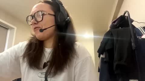 Emilia online show from 12.04.25