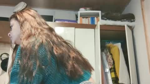 Snapshot of cary_mary chatting on 09.30.25 Cary mary online show from 09.30.25