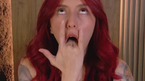 Snapshot of casandra_busting chatting on 12.05.25 Casandra online show from 12.05.25