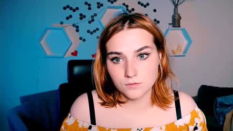 Snapshot of casey_meow_ chatting on 10.17.25 casey_meow_ online show from 10.17.25