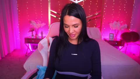 casey_min online show from 04.01.26