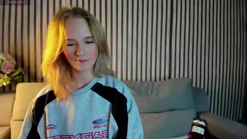 Casey sweeet online show from 09.29.25