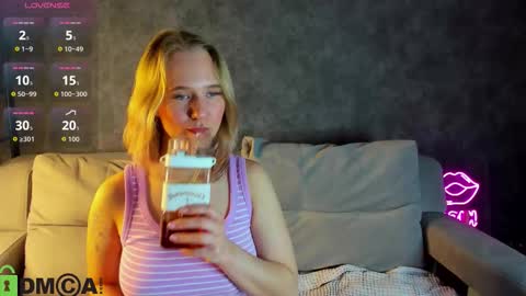 Casey sweeet online show from 10.17.25