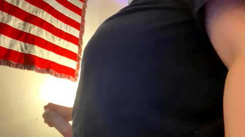 Cash Couple online show from 10.22.25