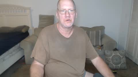 Snapshot of casinocam chatting on 02.06.25 CasinoCam online show from 02.06.25