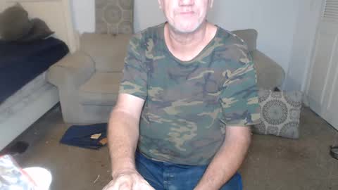 Snapshot of casinocam chatting on 02.18.25 CasinoCam online show from 02.18.25