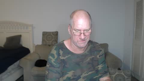 Snapshot of casinocam chatting on 02.18.25 CasinoCam online show from 02.18.25