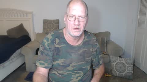 Snapshot of casinocam chatting on 02.24.25 CasinoCam online show from 02.24.25