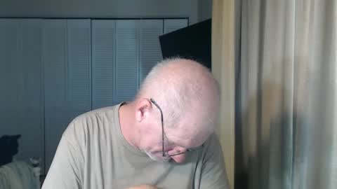 Snapshot of casinocam chatting on 09.16.25 CasinoCam online show from 09.16.25