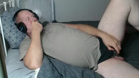 Snapshot of casinocam chatting on 09.17.25 CasinoCam online show from 09.17.25