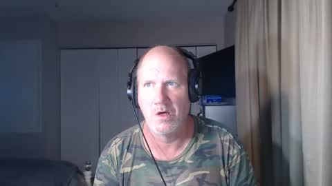 Snapshot of casinocam chatting on 09.20.25 CasinoCam online show from 09.20.25