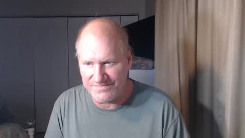 Snapshot of casinocam chatting on 09.23.25 CasinoCam online show from 09.23.25