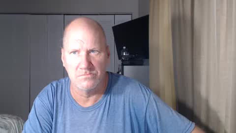 Snapshot of casinocam chatting on 10.13.25 CasinoCam online show from 10.13.25