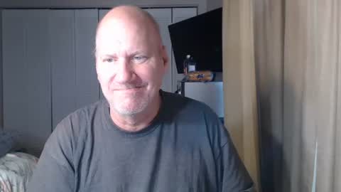 Snapshot of casinocam chatting on 10.15.25 CasinoCam online show from 10.15.25