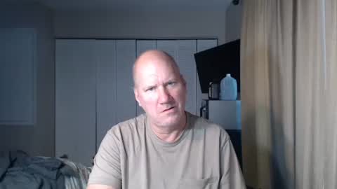 Snapshot of casinocam chatting on 10.19.25 CasinoCam online show from 10.19.25