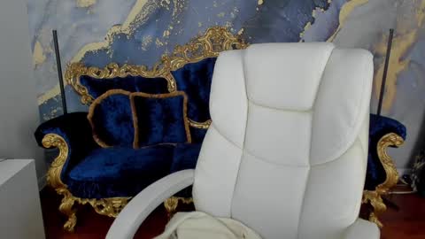 Snapshot of cassandragood chatting on 02.07.25 Lena online show from 02.07.25