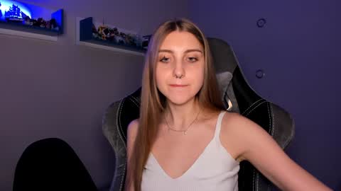 Snapshot of cassiablade1 chatting on 01.26.25 Seductress Cassia FINDOM AND SADISM NO NUDE online show from 01.26.25