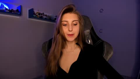 Snapshot of cassiablade1 chatting on 01.27.25 Seductress Cassia FINDOM AND SADISM NO NUDE online show from 01.27.25