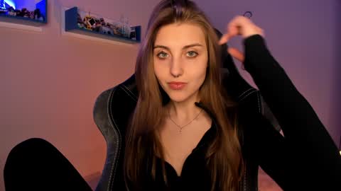 Snapshot of cassiablade1 chatting on 01.28.25 Seductress Cassia FINDOM AND SADISM NO NUDE online show from 01.28.25