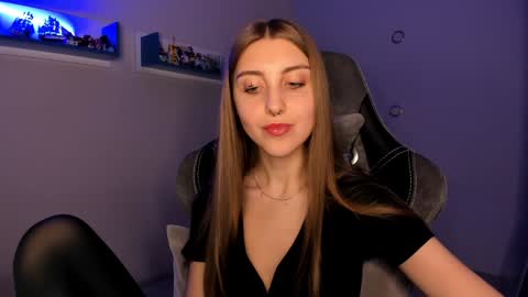 Snapshot of cassiablade1 chatting on 02.05.25 Seductress Cassia FINDOM AND SADISM NO NUDE online show from 02.05.25