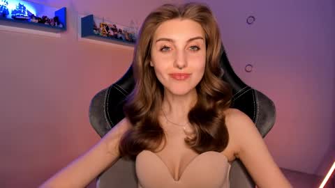 Snapshot of cassiablade1 chatting on 02.12.25 Seductress Cassia FINDOM AND SADISM NO NUDE online show from 02.12.25